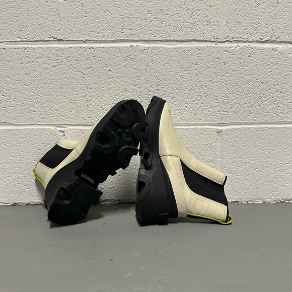 Sorel Brex Chelsea Boots - Picture 3 of 4